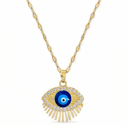 Close-up van de Boze Oog Moonlit ketting in goud, gemaakt van roestvrij staal, met een verfijnd boze oog symbool voor bescherming
